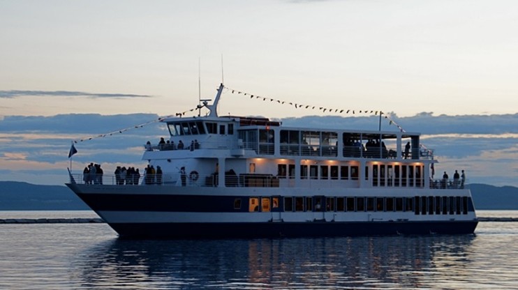 Spirit of Ethan Allen boat on Lake Champlain